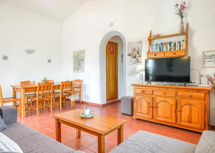 Villa Jordi | Bonita Con Piscina En Menorca!