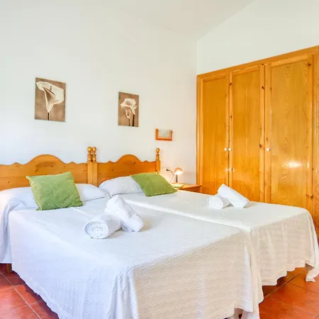 Jordi Bonita Con Piscina En Menorca! Cala en Bosch